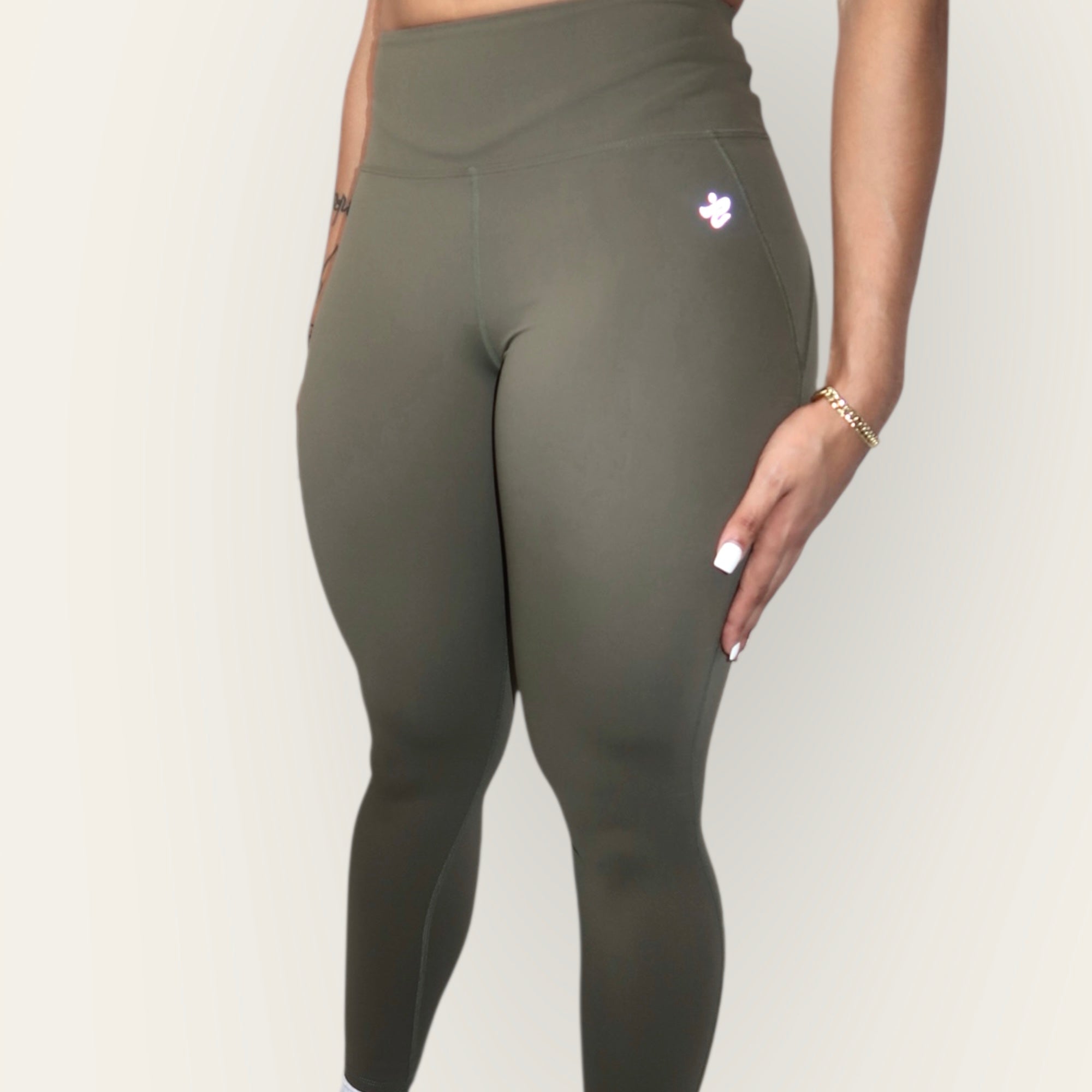 Essence Olive Legging