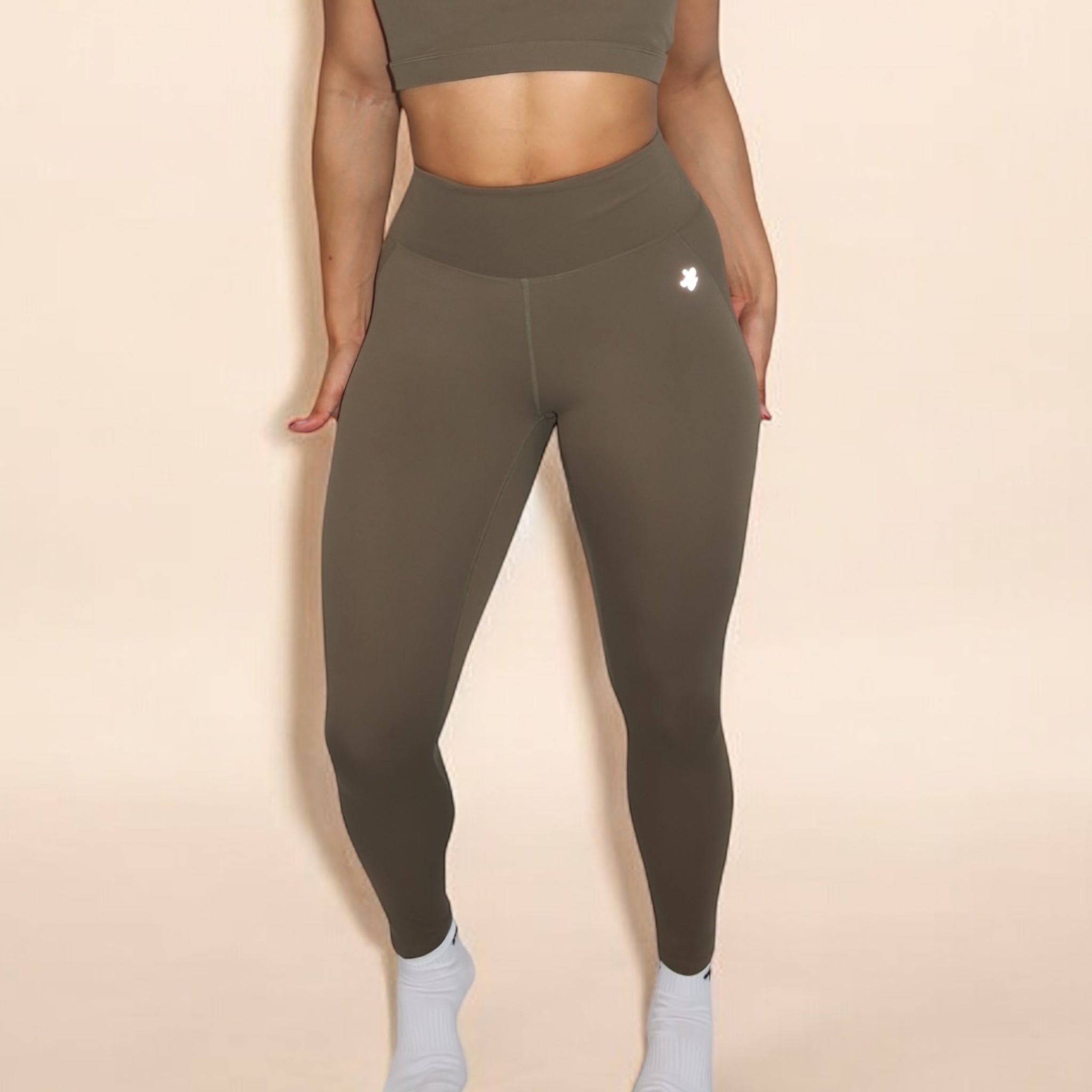 Essence Olive Legging